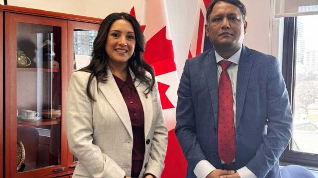 অন্টারিওর রাষ্ট্রাচার প্রধানের সঙ্গে টরন্টোর কনসাল জেনারেলের সাক্ষাৎ