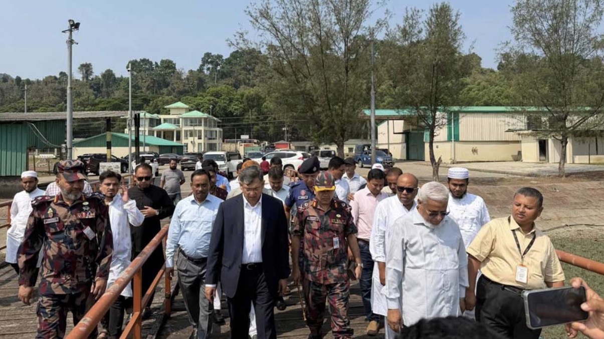 শিগগিরই মানবপাচার ও মাদকবিরোধী বিশেষ অভিযান: স্বরাষ্ট্রমন্ত্রী