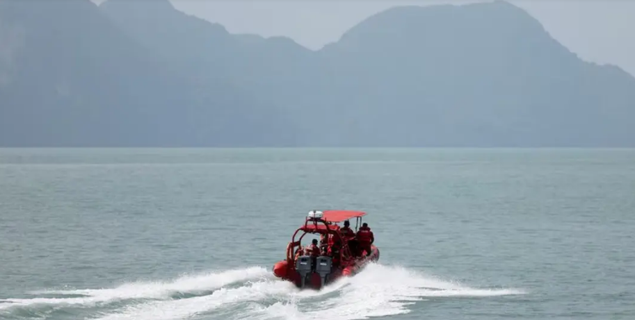 অবৈধভাবে মালয়েশিয়া যাওয়ার পথে  ট্রলারডুবি: স্বপ্নভঙ্গ বাংলাদেশি ও রোহিঙ্গাদের