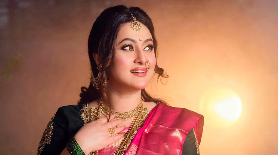 আজ চিরসবুজ নায়িকা পূর্ণিমার জন্মদিন, পা রাখলেন ৪৫ বছরে