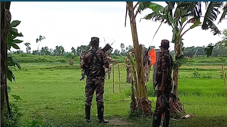 জয়পুরহাট সীমান্তে ৩ জনকে পুশইনের চেষ্টা, বিজিবির বাধায় ব্যর্থ বিএসএফ