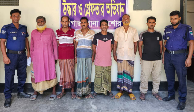 চৌগাছায় পুলিশের বিশেষ অভিযানে বিভিন্ন মামলার ৬ আসামি গ্রেপ্তার