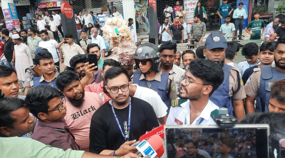 উত্তরায় অবরোধ প্রত্যাহার, কেন্দ্রের সিদ্ধান্তেই পরবর্তী কর্মসূচি
